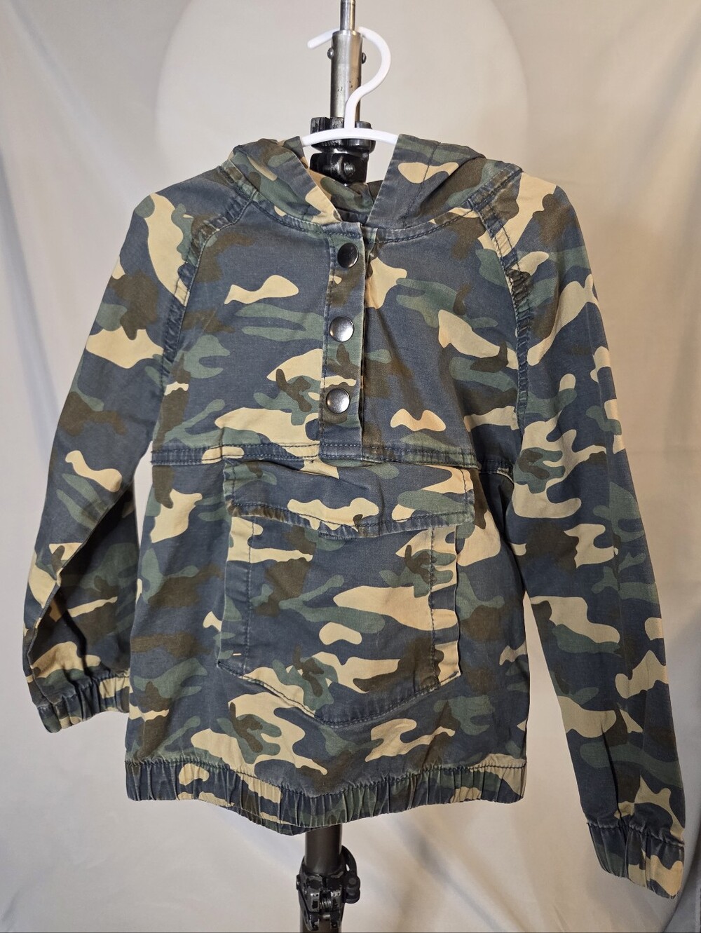 okie dokie Camo Hooded Pullover Jacket in Green and Tan